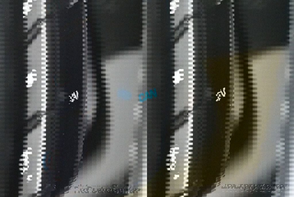 Used 2015 Jaguar XJ image 38