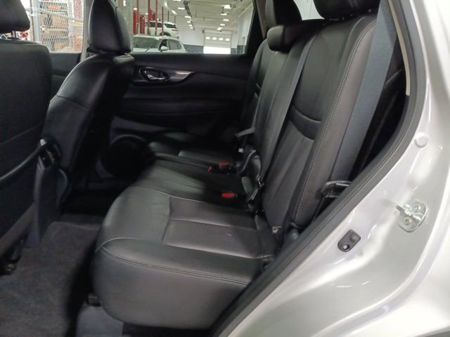 Used 2020 Nissan Rogue SL image 28