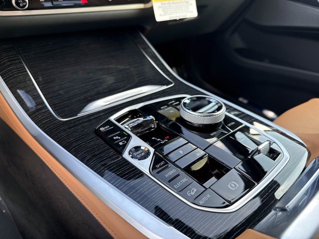 New 2026 BMW X5 xDrive50e w/ Executive Package AWD/4WD image 30