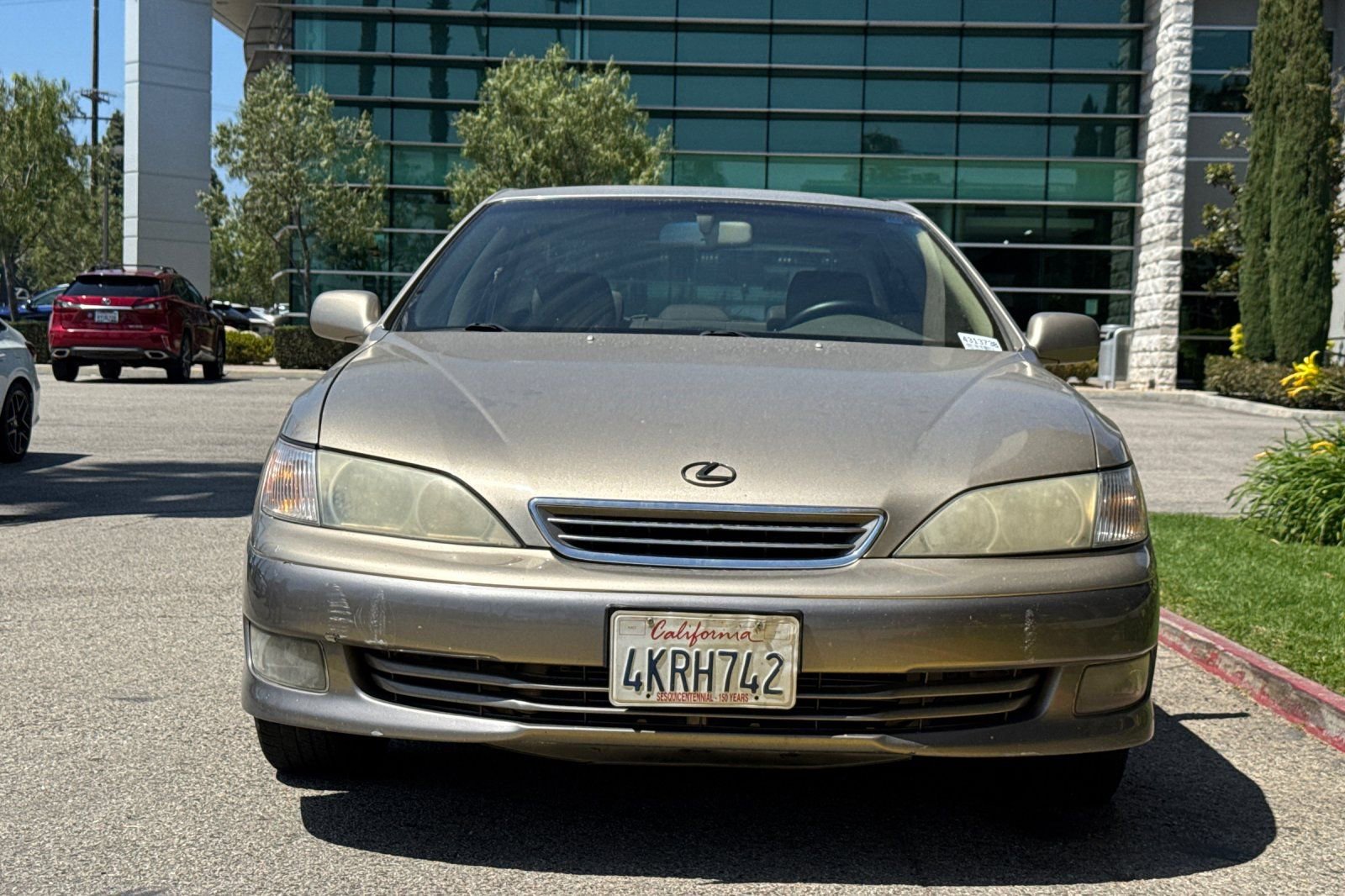 Used 2000 Lexus ES 330 FWD image 3