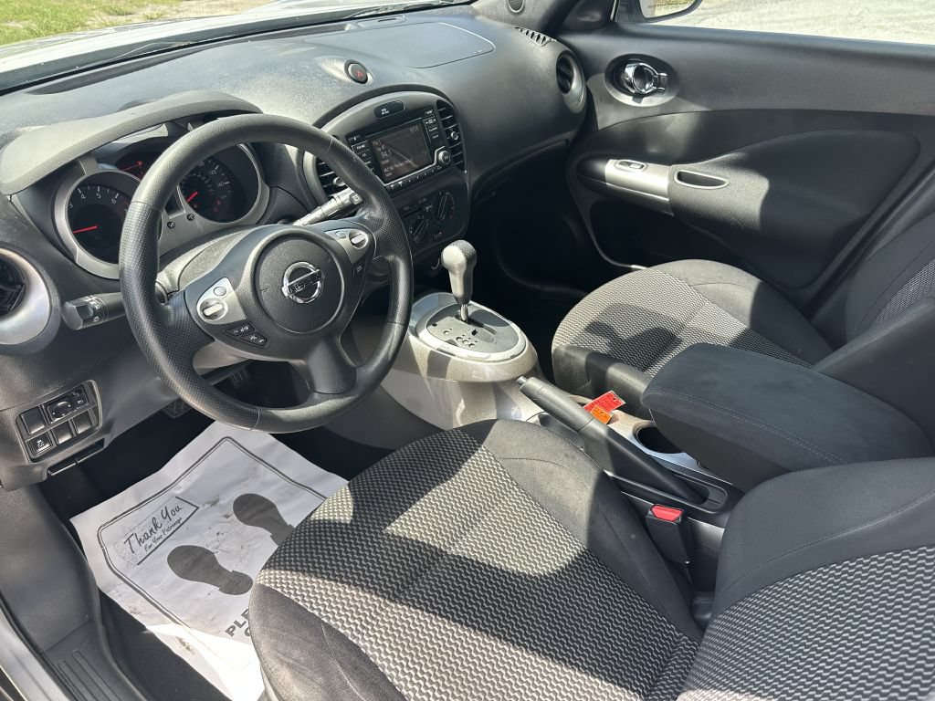 Used 2017 Nissan Juke S FWD image 7