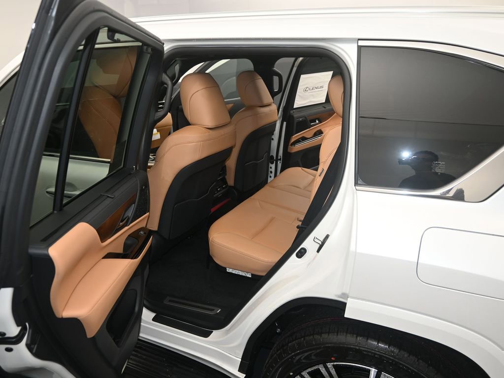 New 2026 Lexus LX 700h Luxury image 12