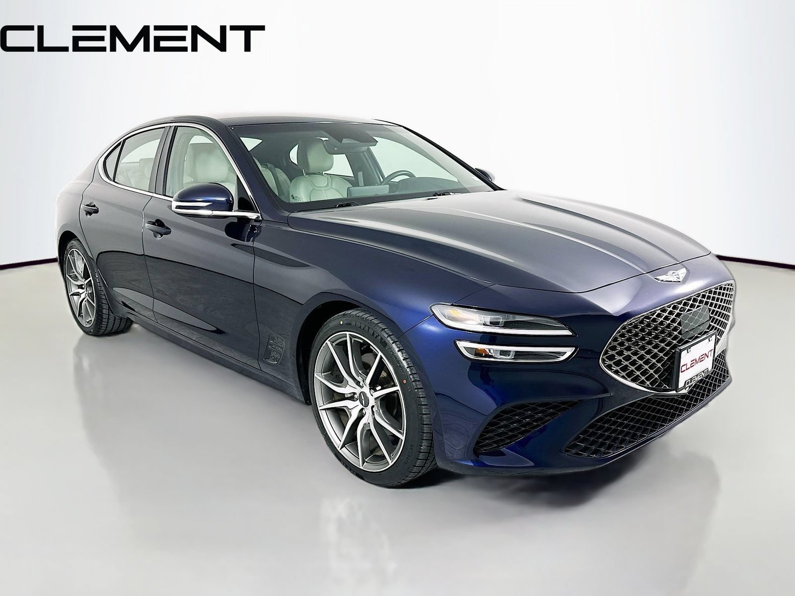 Used 2023 Genesis G70 2.0T RWD image 5