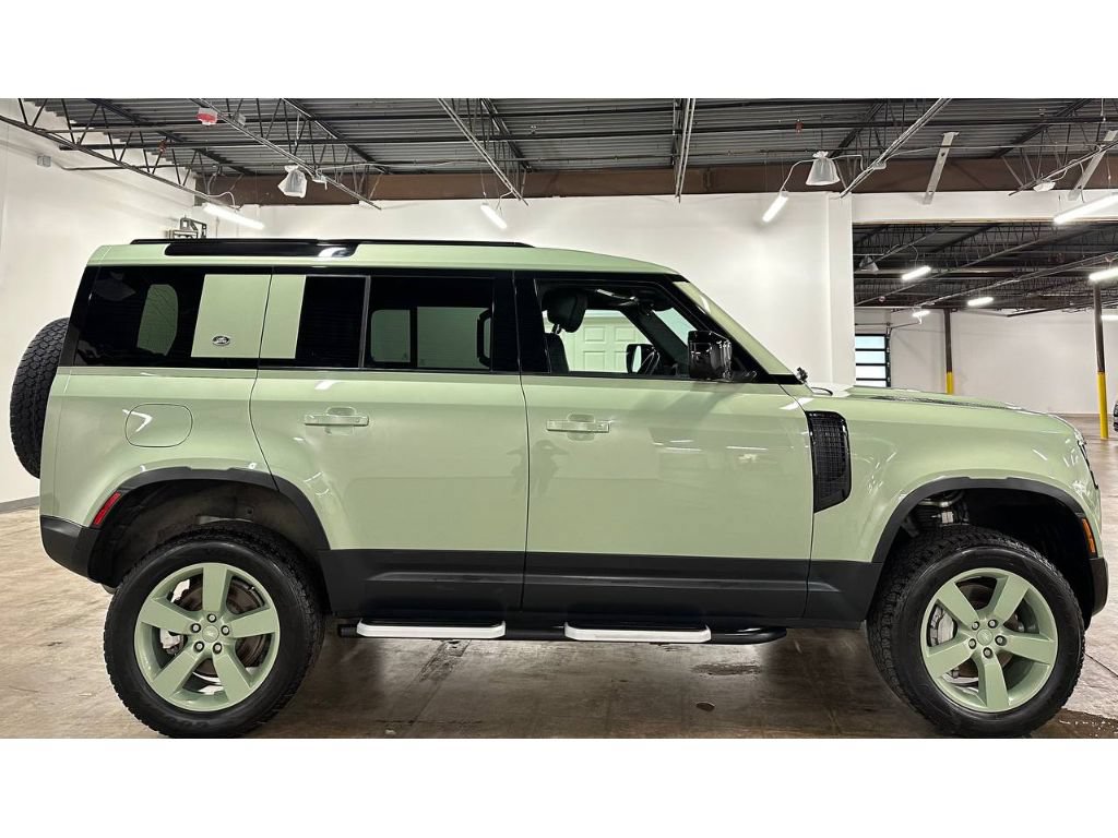 Used 2023 Land Rover Defender 110 75th Limited Edition AWD/4WD image 9