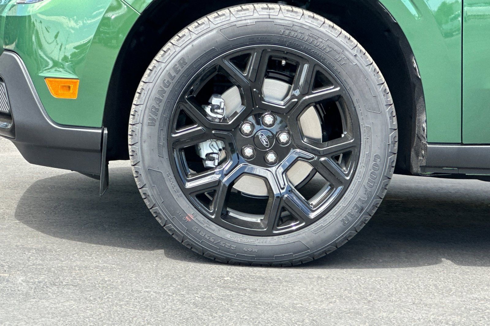 New 2025 Ford Maverick XLT w/ XLT Luxury Package image 24