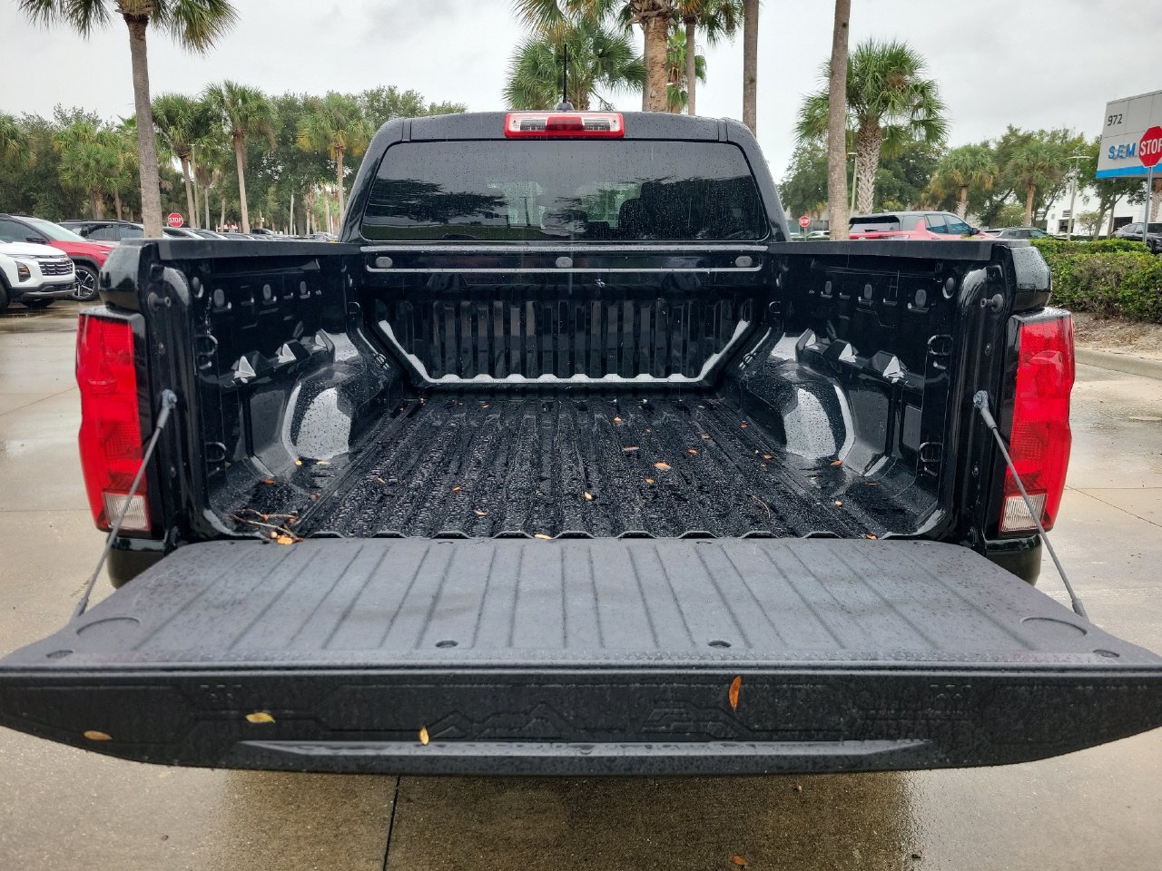 Used 2024 Chevrolet Colorado Trail Boss AWD/4WD image 7