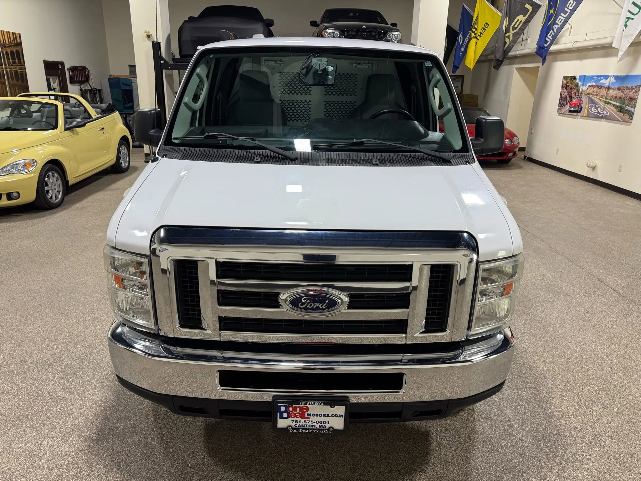 Used 2012 Ford E-350 and Econoline 350 Extended Super Duty w/ PWR Group image 10