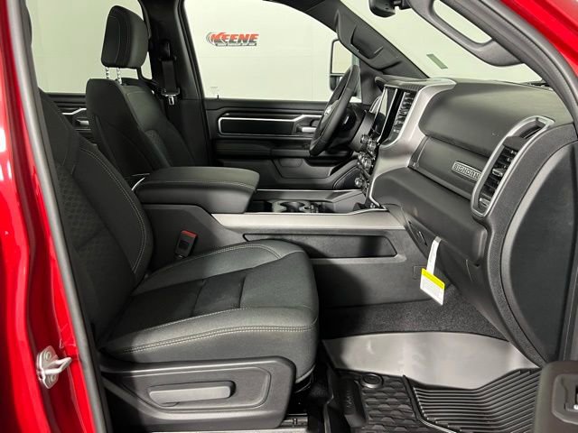 New 2026 RAM 1500 4x4 Crew Cab image 29