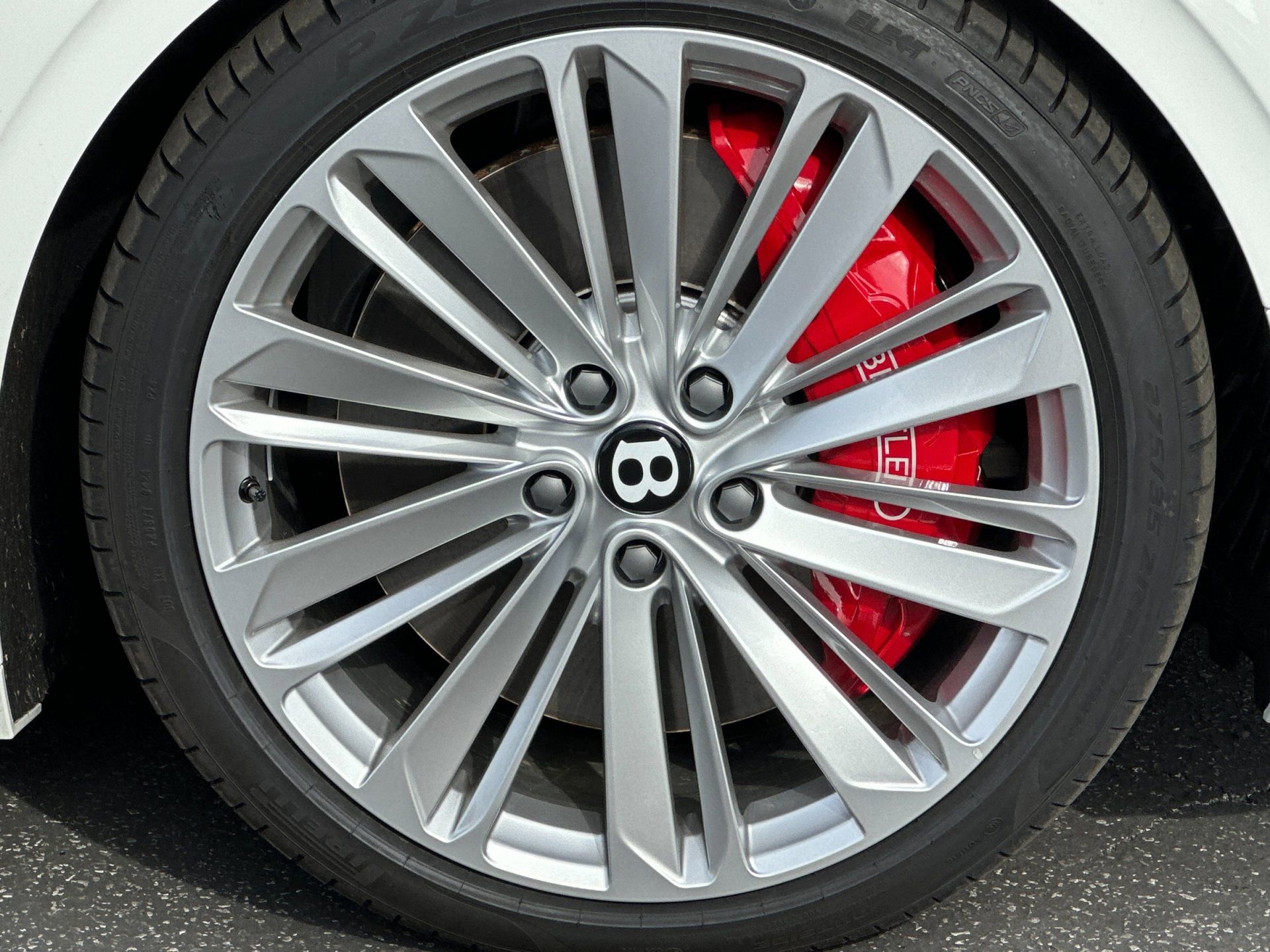 New 2025 Bentley Flying Spur Plug-In Hybrid AWD/4WD image 6