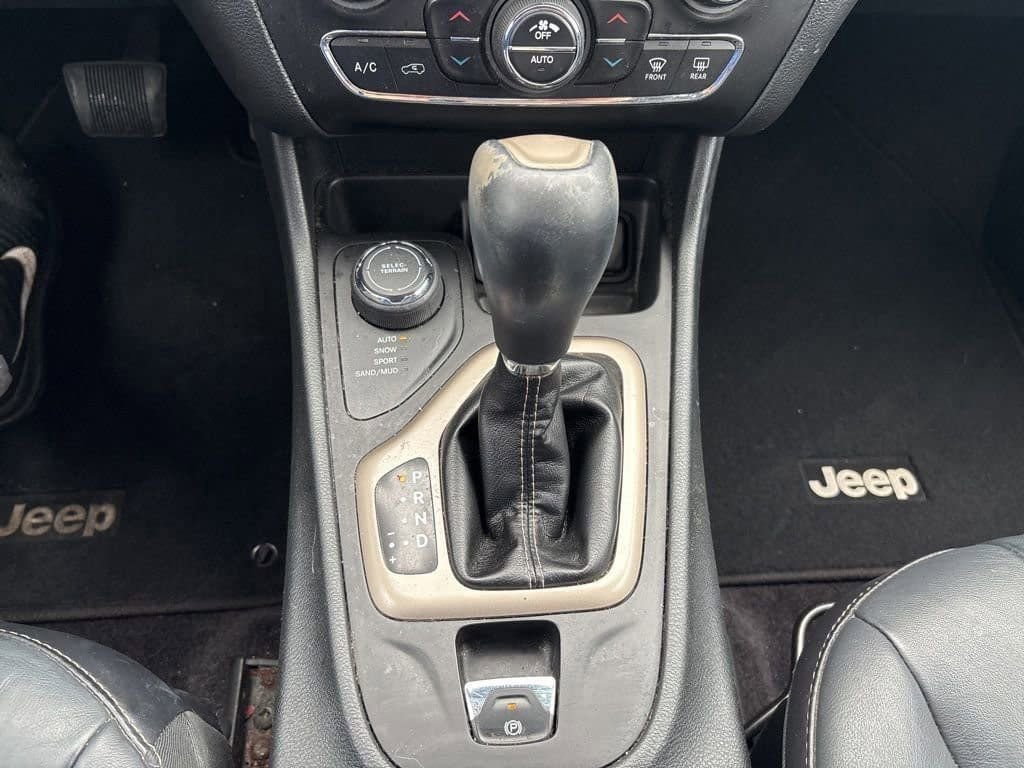 Used 2016 Jeep Cherokee High Altitude image 27