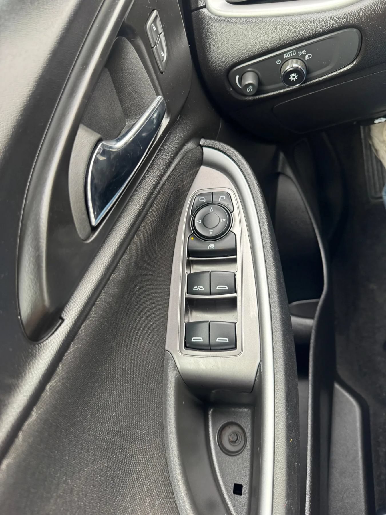 Used 2024 Chevrolet Malibu LT FWD image 14