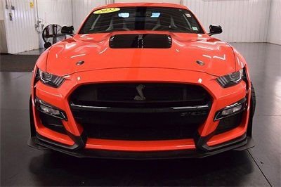 Used 2022 Ford Mustang Shelby GT500 w/ Handling Package image 2