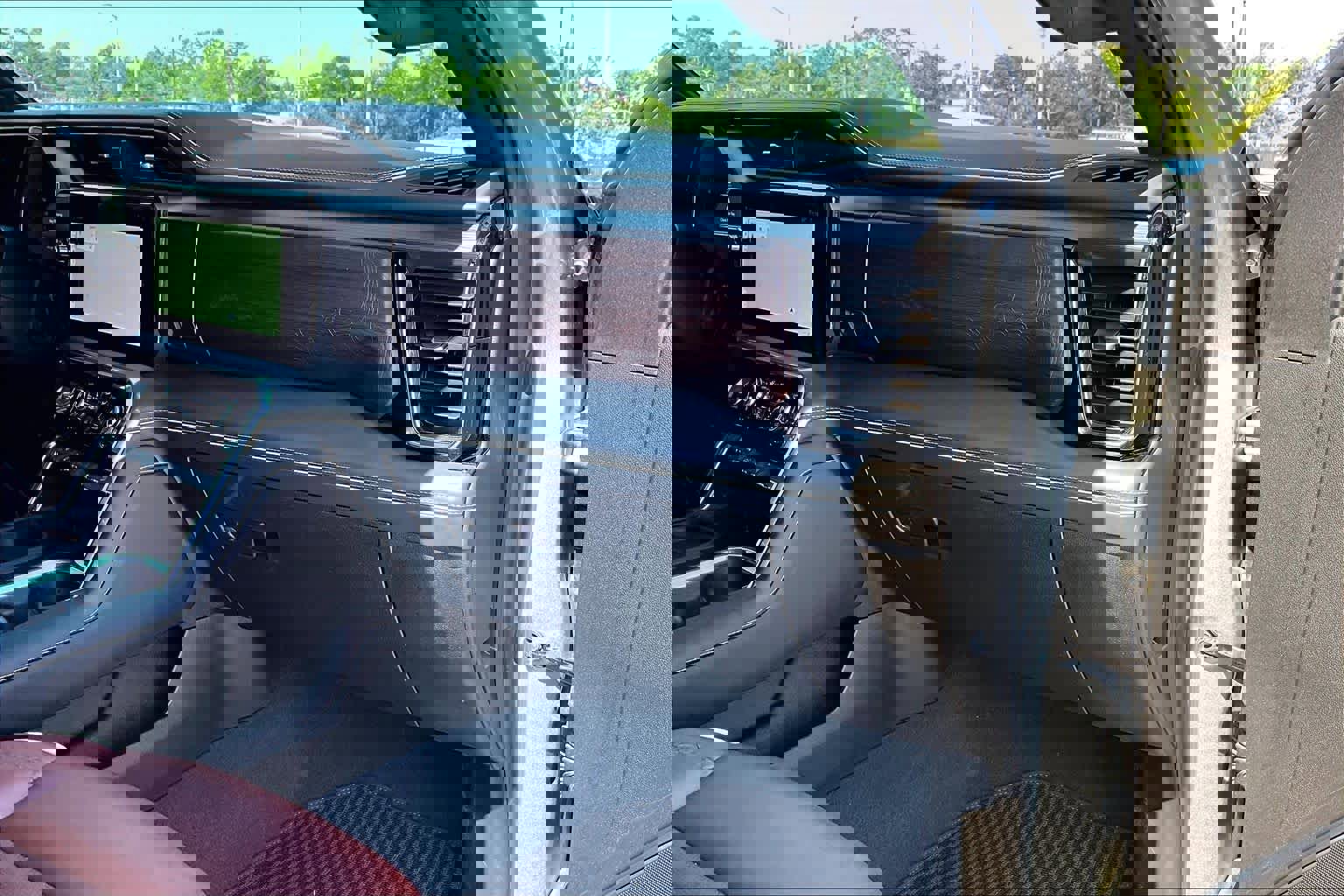 Used 2025 GMC Sierra 2500 Denali Ultimate AWD/4WD image 19