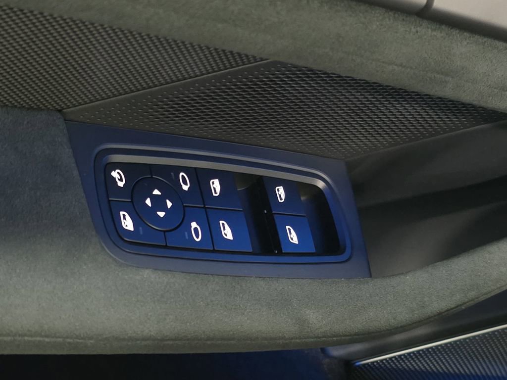 New 2026 Porsche Taycan GTS image 21