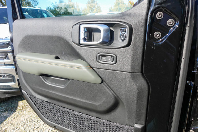 New 2026 Jeep Gladiator Mojave AWD/4WD image 15