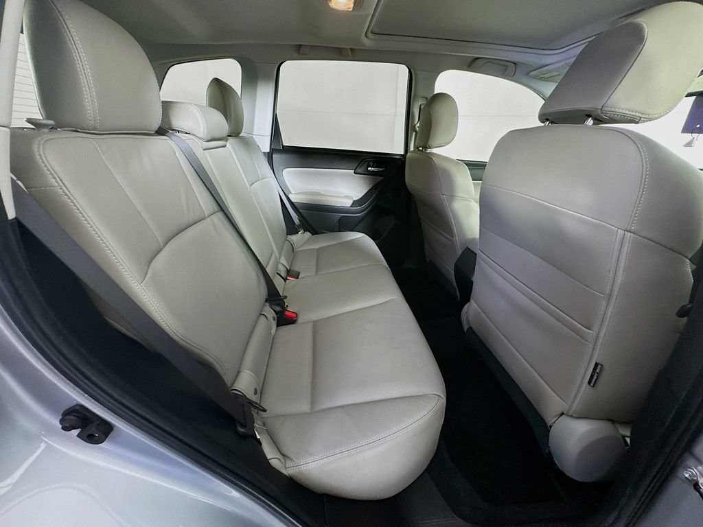 Used 2015 Subaru Forester 2.5i Limited AWD/4WD image 35