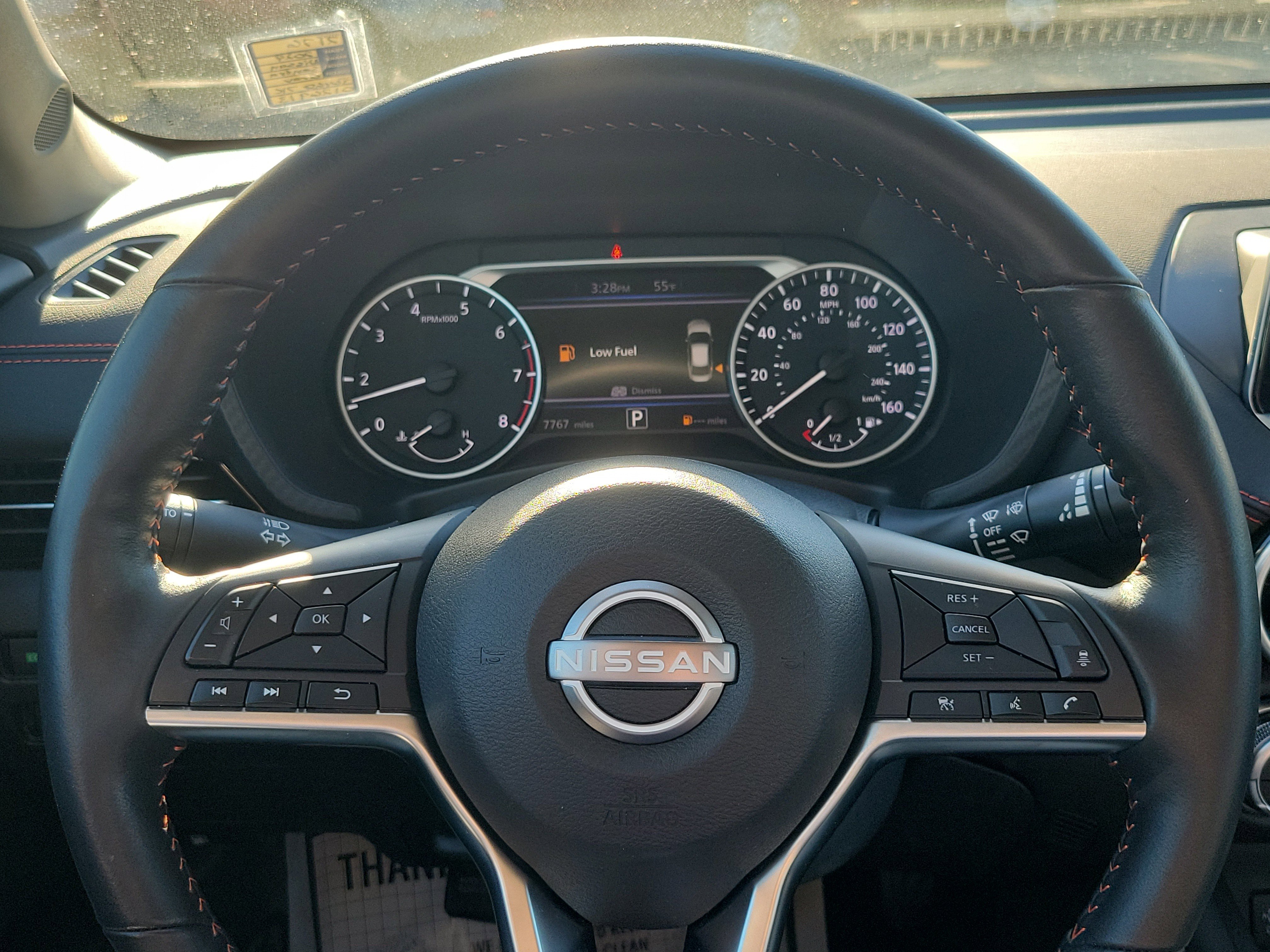 Used 2024 Nissan Sentra SR w/ SR Premium Package FWD image 16