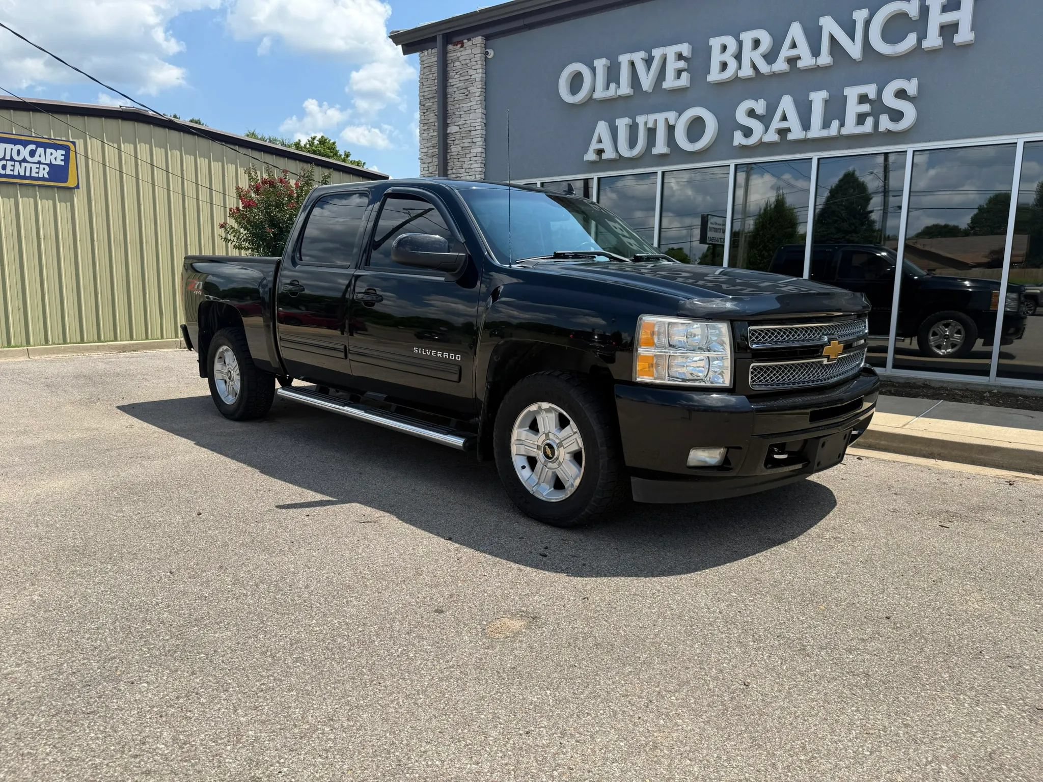 Used 2013 Chevrolet Silverado 1500 LTZ w/ LTZ Plus Package AWD/4WD image 2