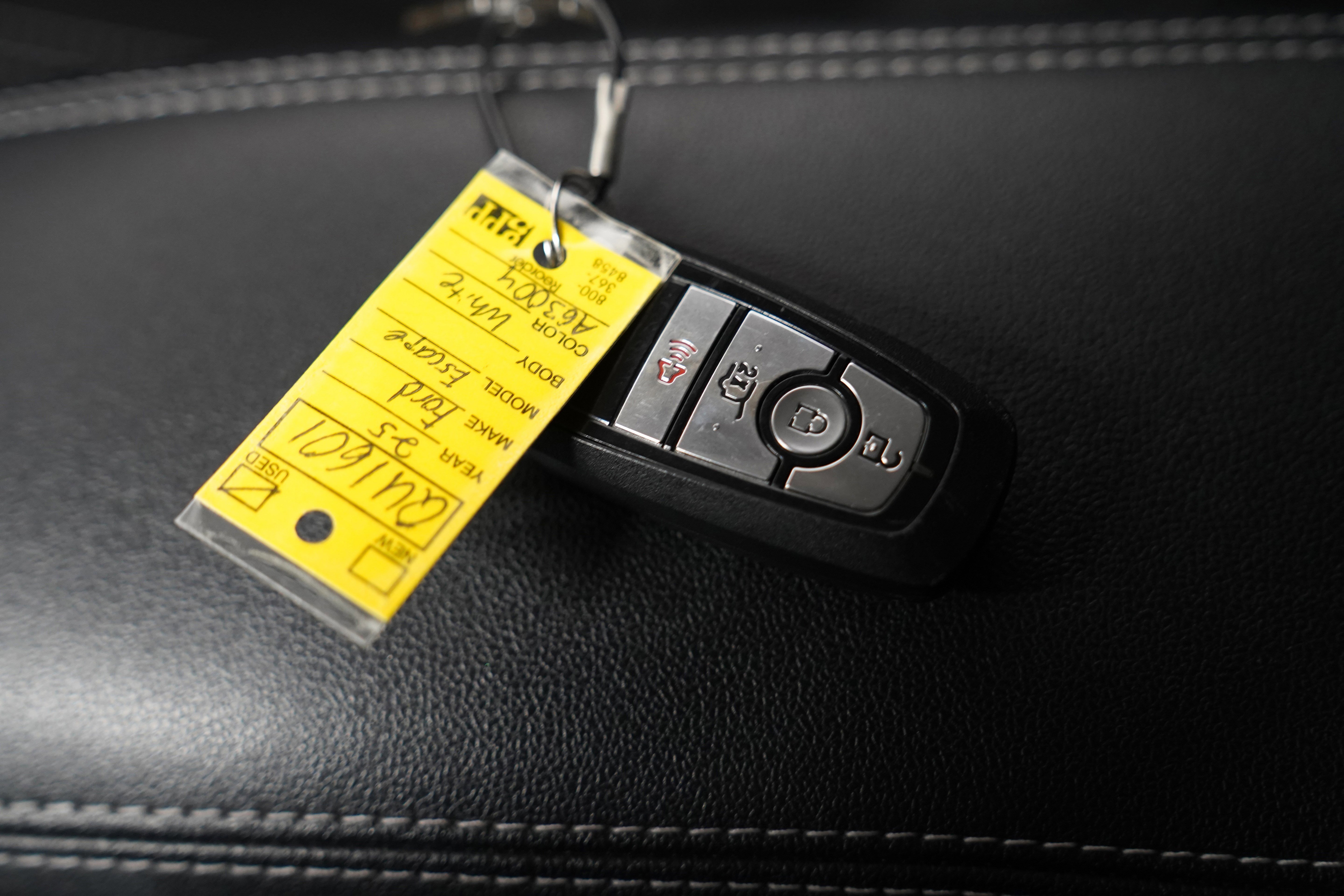 Used 2025 Ford Escape Active image 32