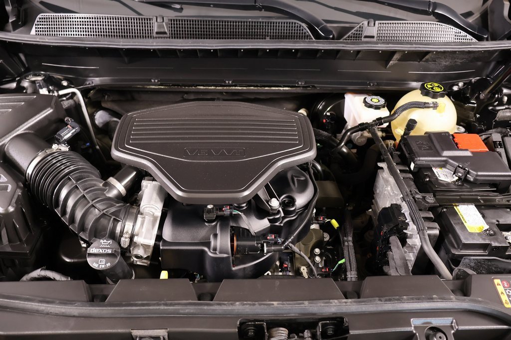 Used 2022 GMC Acadia AT4 w/ Technology Package image 19