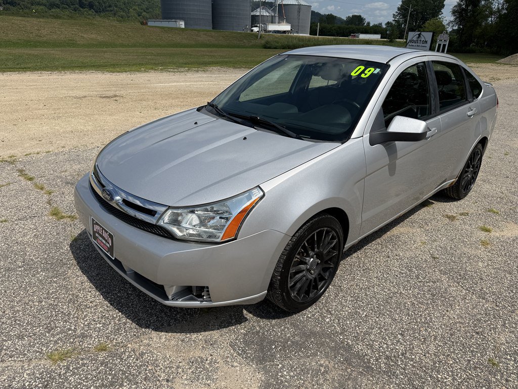 Used 2009 Ford Focus SES FWD image 1