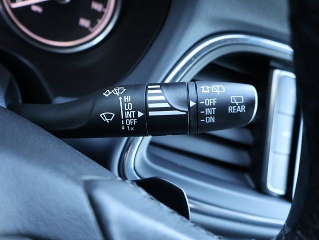 Used 2021 Buick Enclave Essence image 39