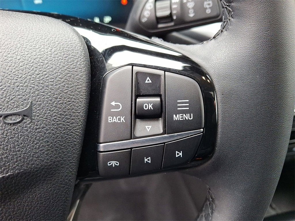 Used 2023 Ford Escape Platinum w/ Premium Technology Package image 18