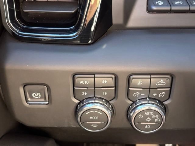 Certified 2026 GMC Sierra 3500 AT4 w/ AT4 Premium Plus Package AWD/4WD image 32