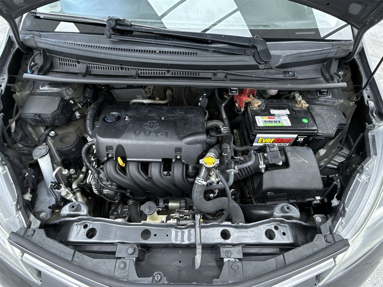 Used 2015 Toyota Yaris LE image 46