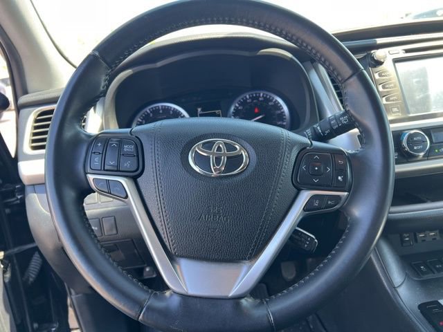 Used 2019 Toyota Highlander Limited image 13
