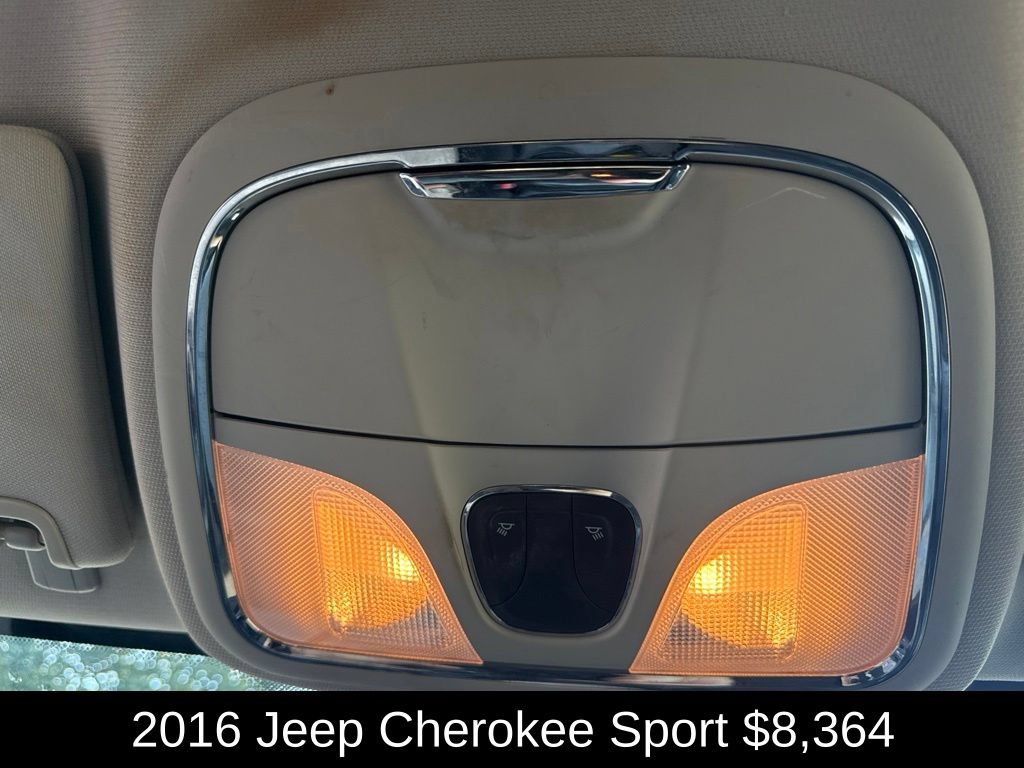 Used 2016 Jeep Cherokee Sport FWD image 29