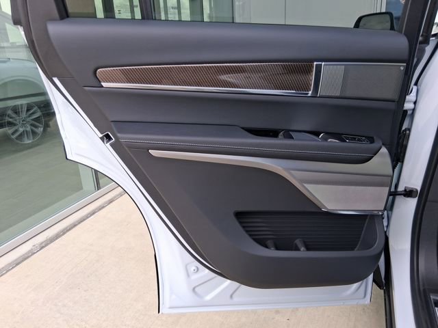 New 2026 Cadillac Vistiq Luxury image 25