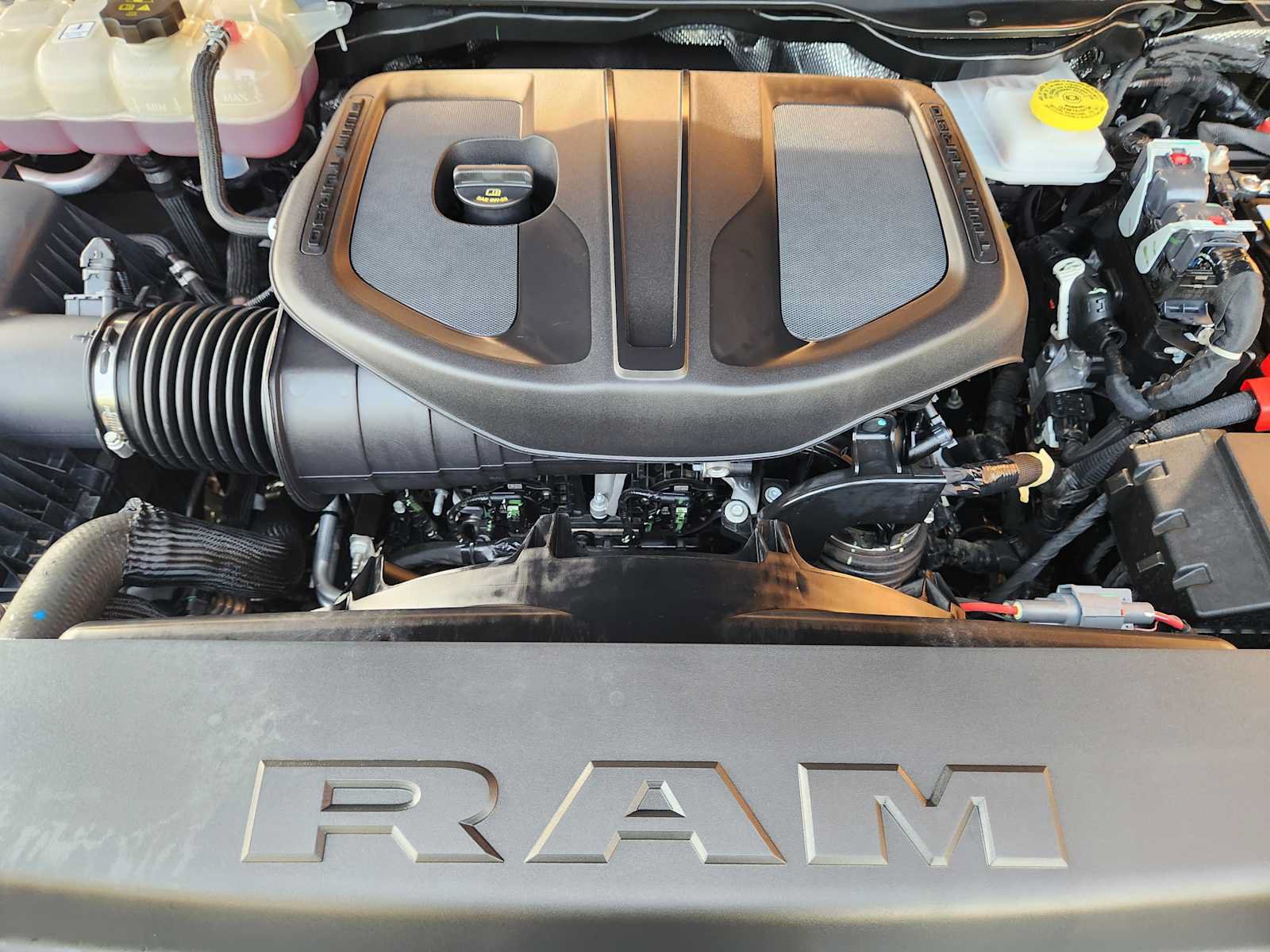 Used 2025 RAM 1500 Lone Star AWD/4WD image 32