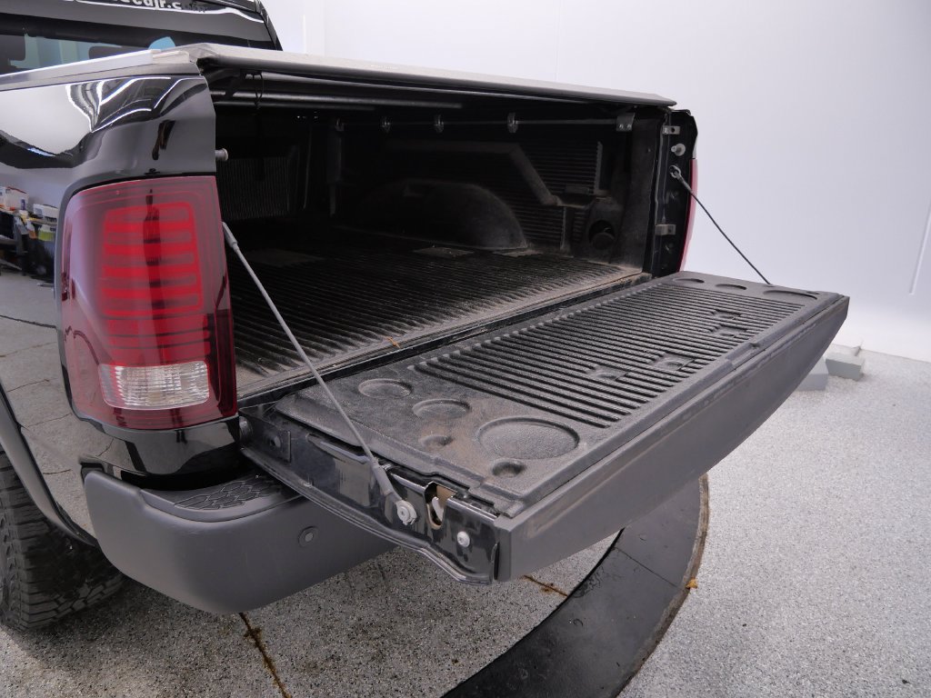 Certified 2022 RAM 1500 Warlock w/ Electronics Group AWD/4WD image 18