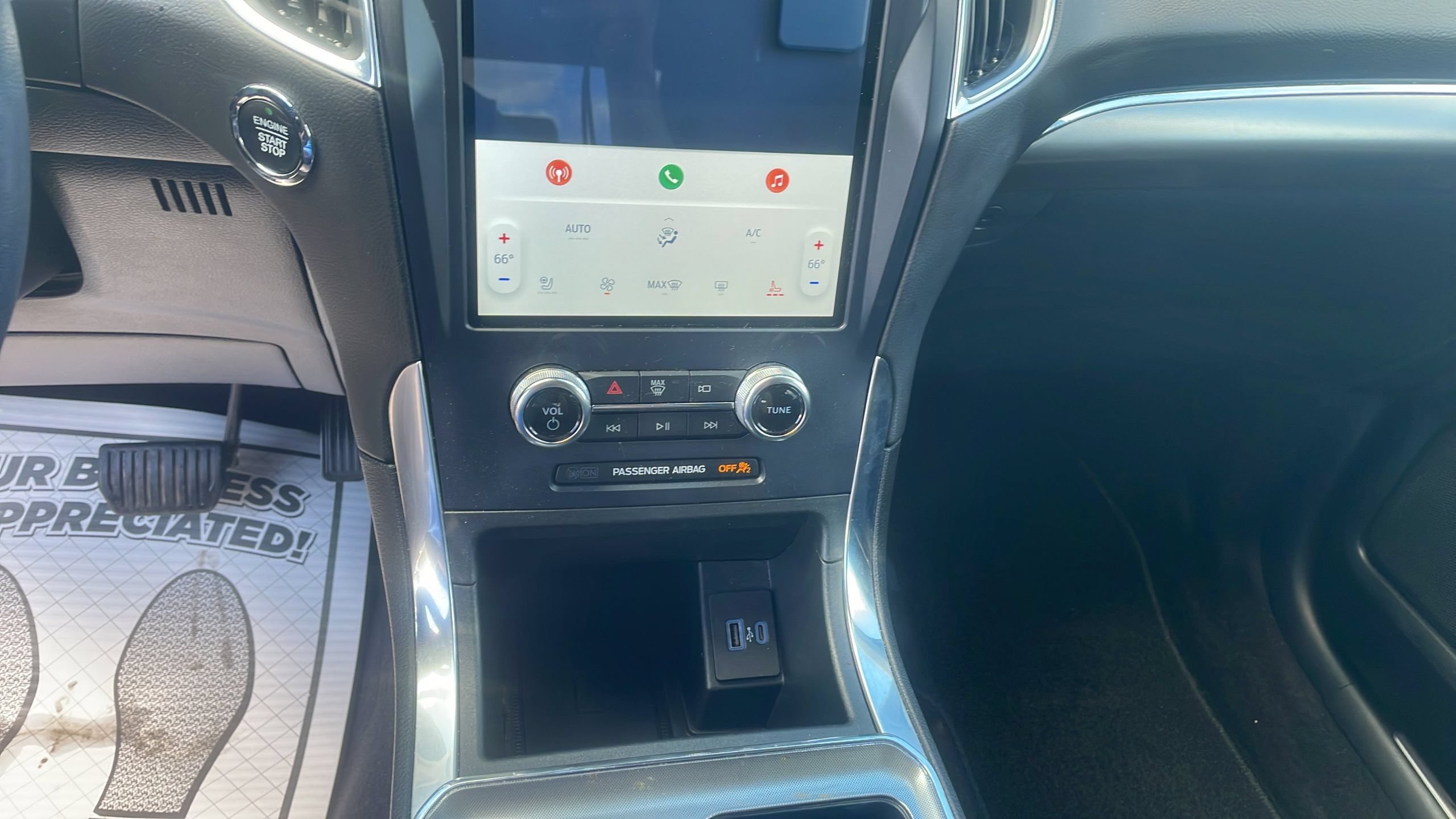 Certified 2023 Ford Edge Titanium AWD/4WD image 23