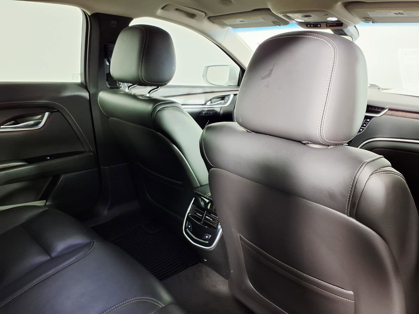 Used 2019 Cadillac XTS Luxury FWD image 11