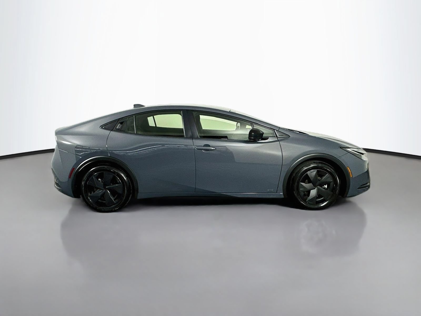 Certified 2025 Toyota Prius LE AWD/4WD image 8