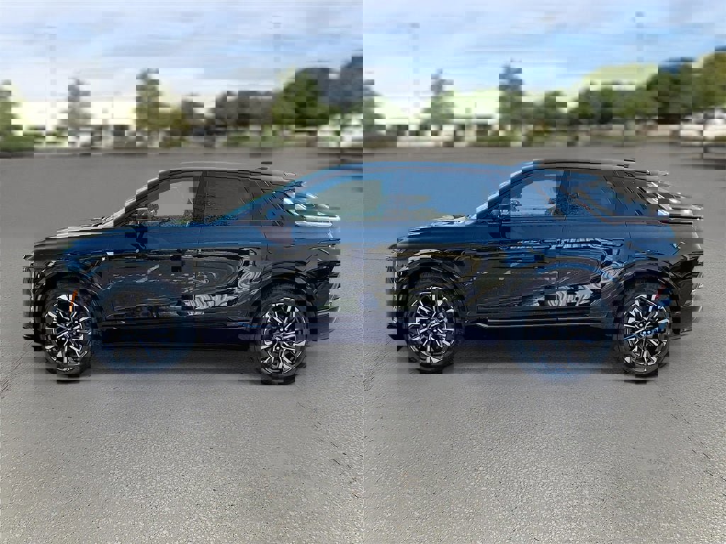 New 2026 Cadillac Lyriq Sport image 4