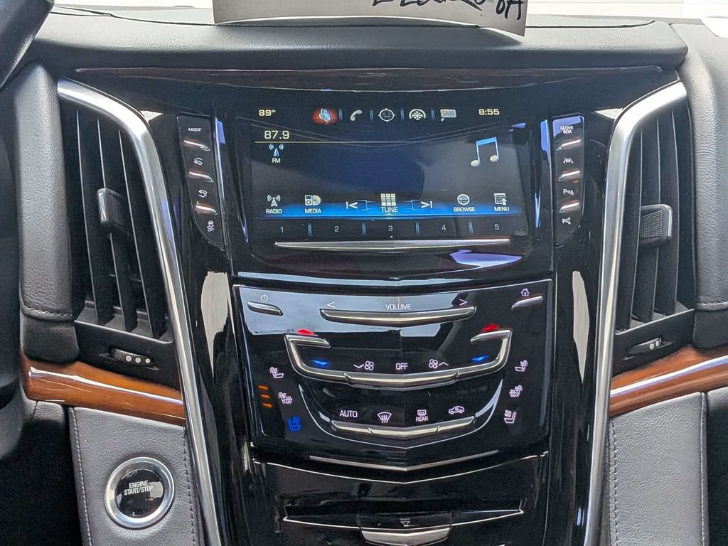 Used 2019 Cadillac Escalade Premium Luxury RWD image 20
