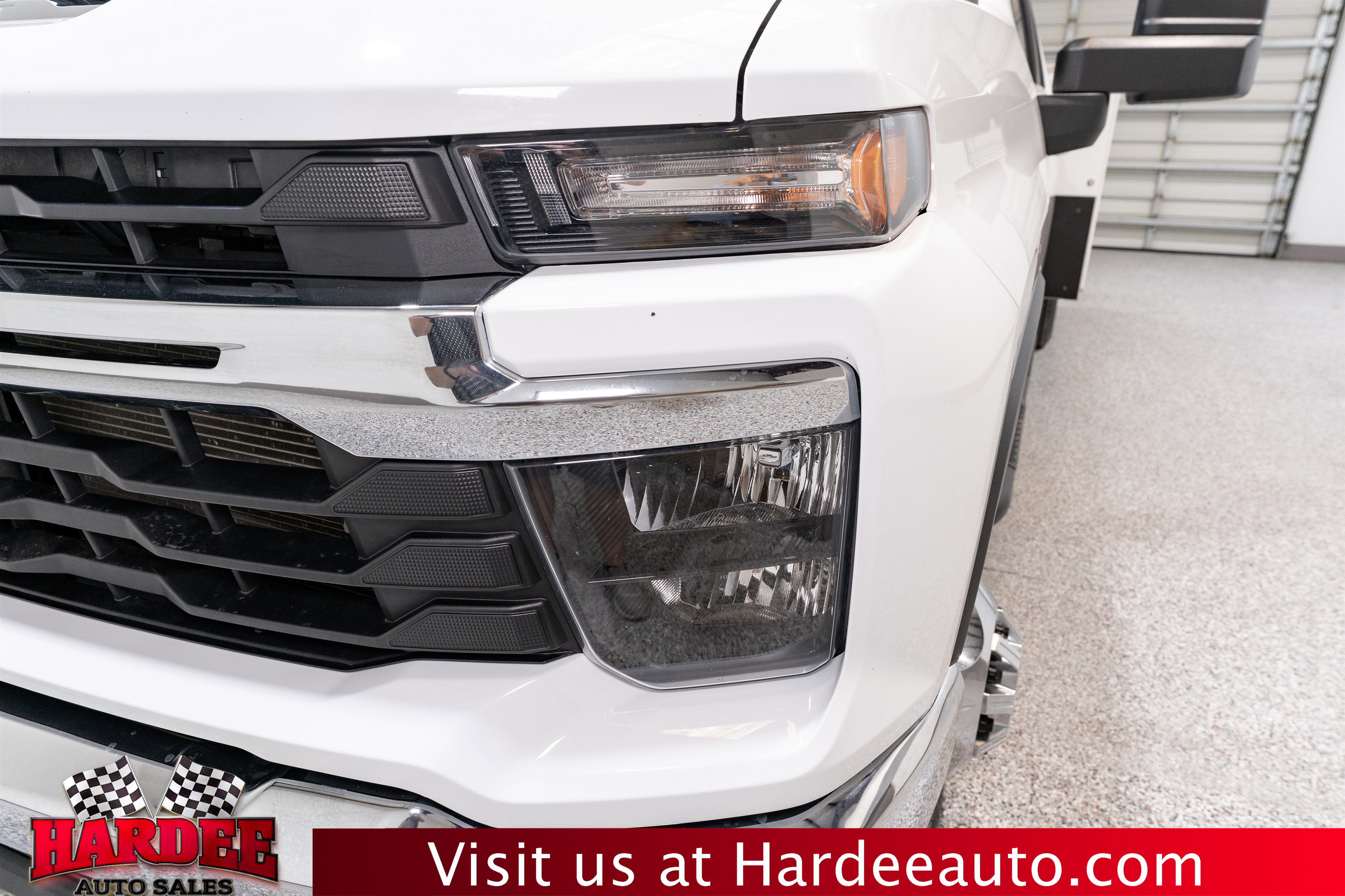 Used 2024 Chevrolet Silverado 3500 LT w/ Convenience Package AWD/4WD image 8