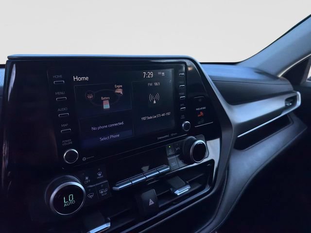 Used 2020 Toyota Highlander LE AWD/4WD image 25