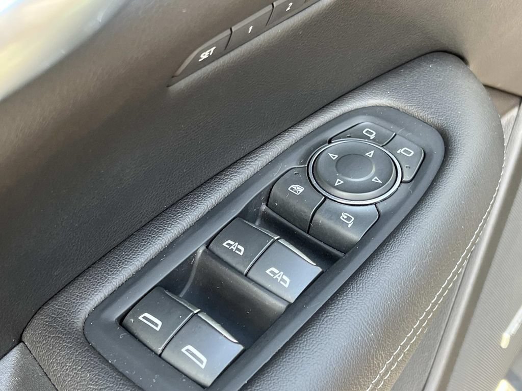 Certified 2023 Cadillac XT5 Premium Luxury AWD/4WD image 28