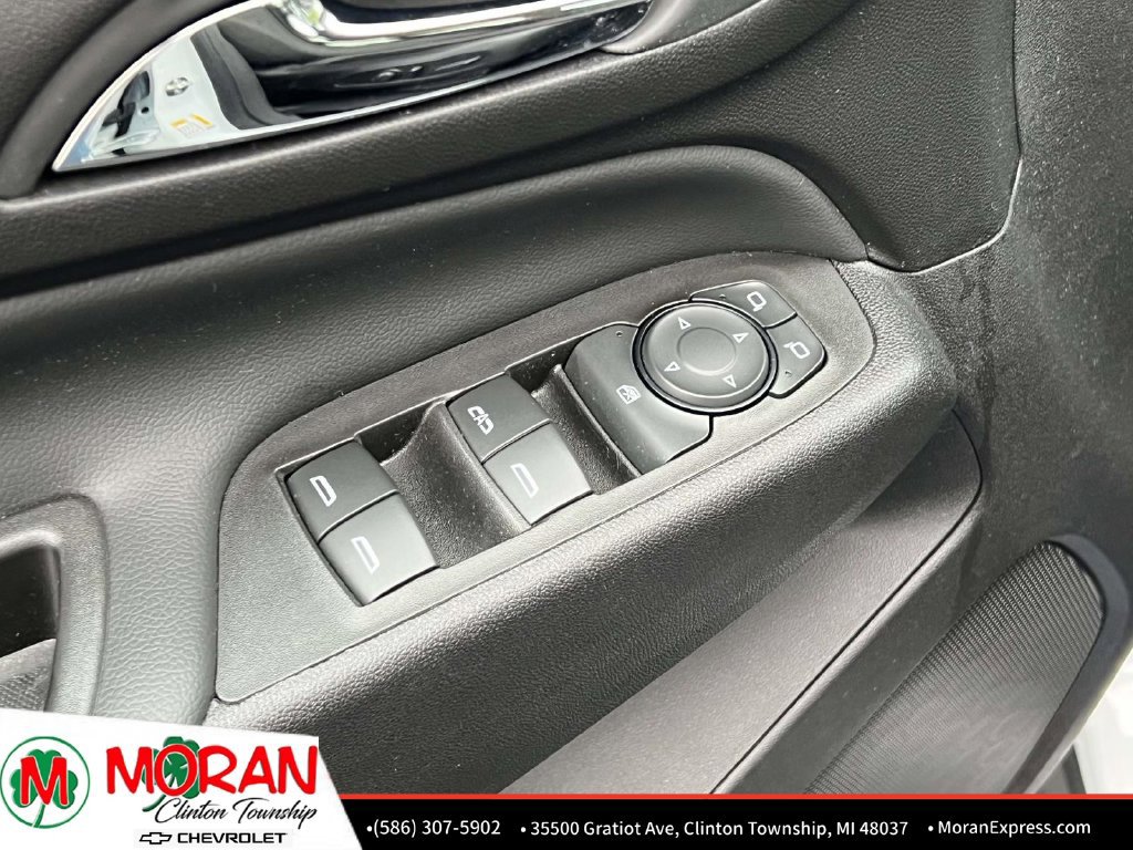 Certified 2024 Chevrolet Equinox LT FWD image 16