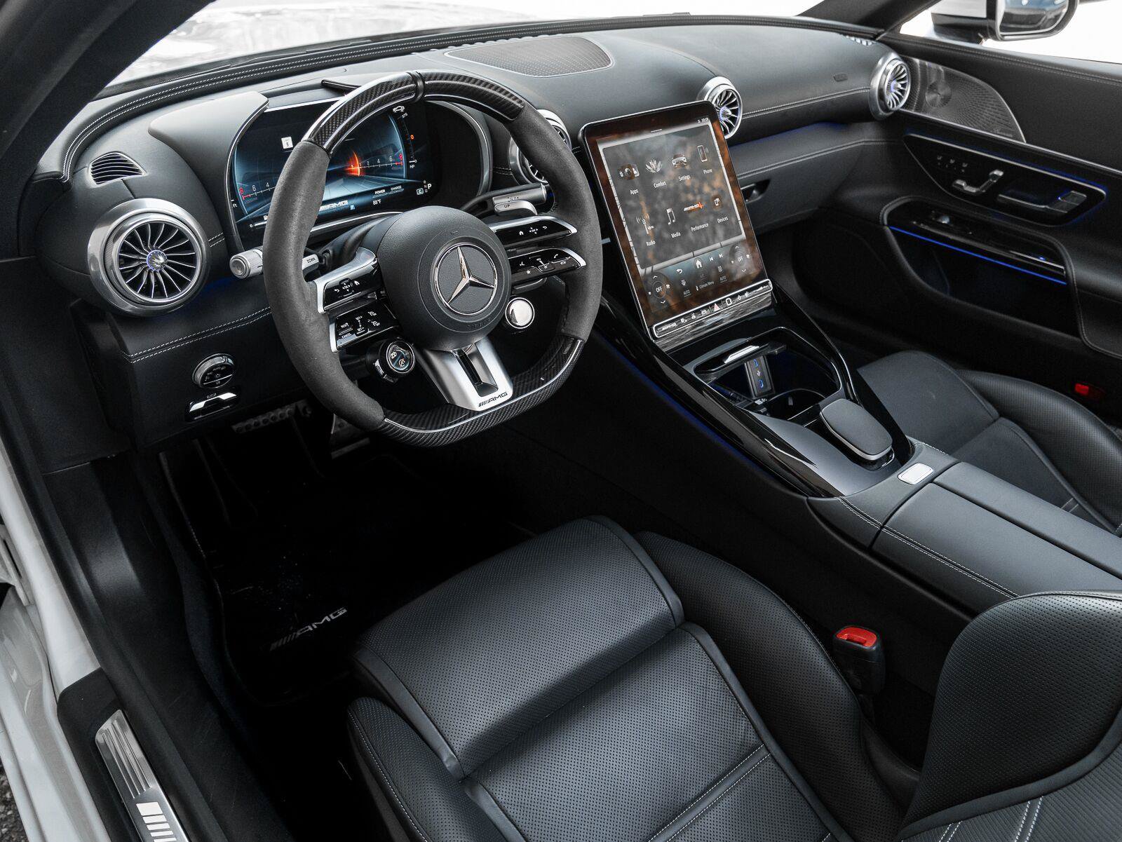 Used 2023 Mercedes-Benz SL 43 AMG image 2