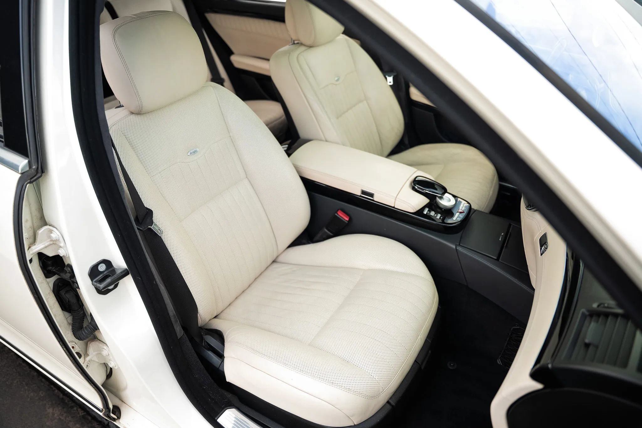 Used 2007 Mercedes-Benz S 600 image 16