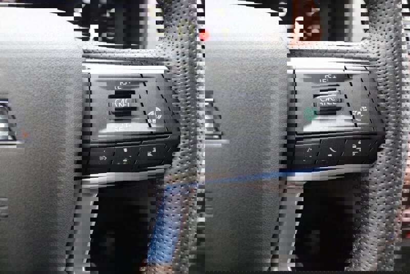 New 2025 Mitsubishi Outlander SEL image 31