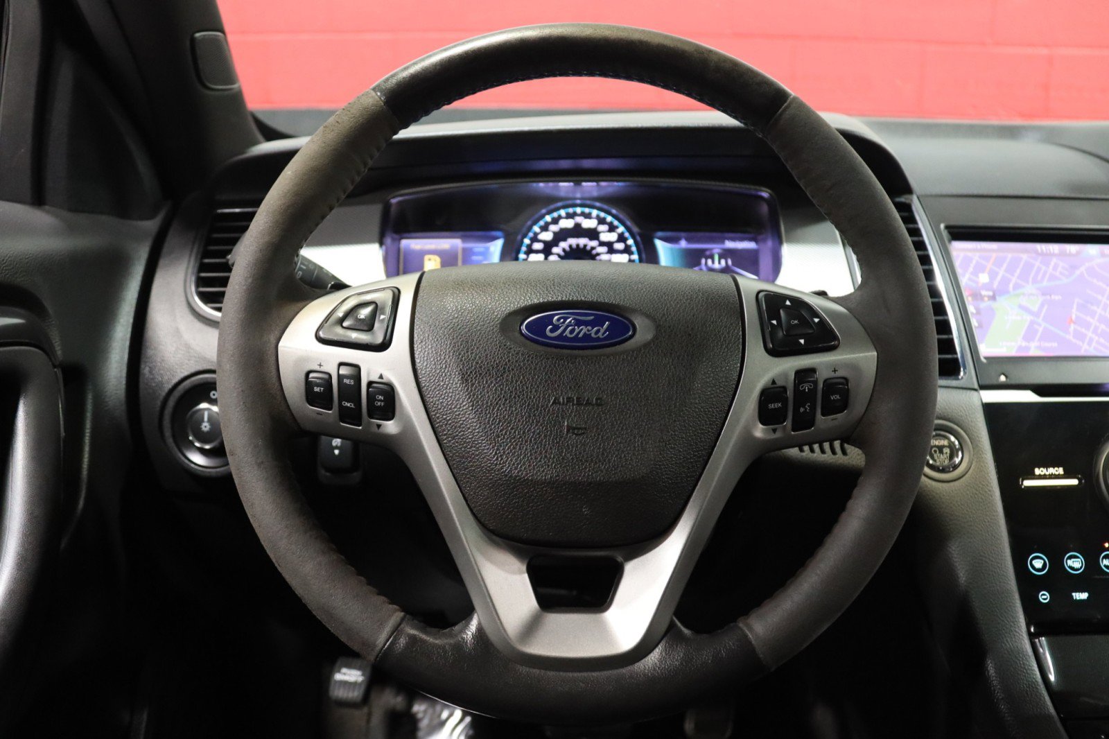 Used 2013 Ford Taurus SHO image 50