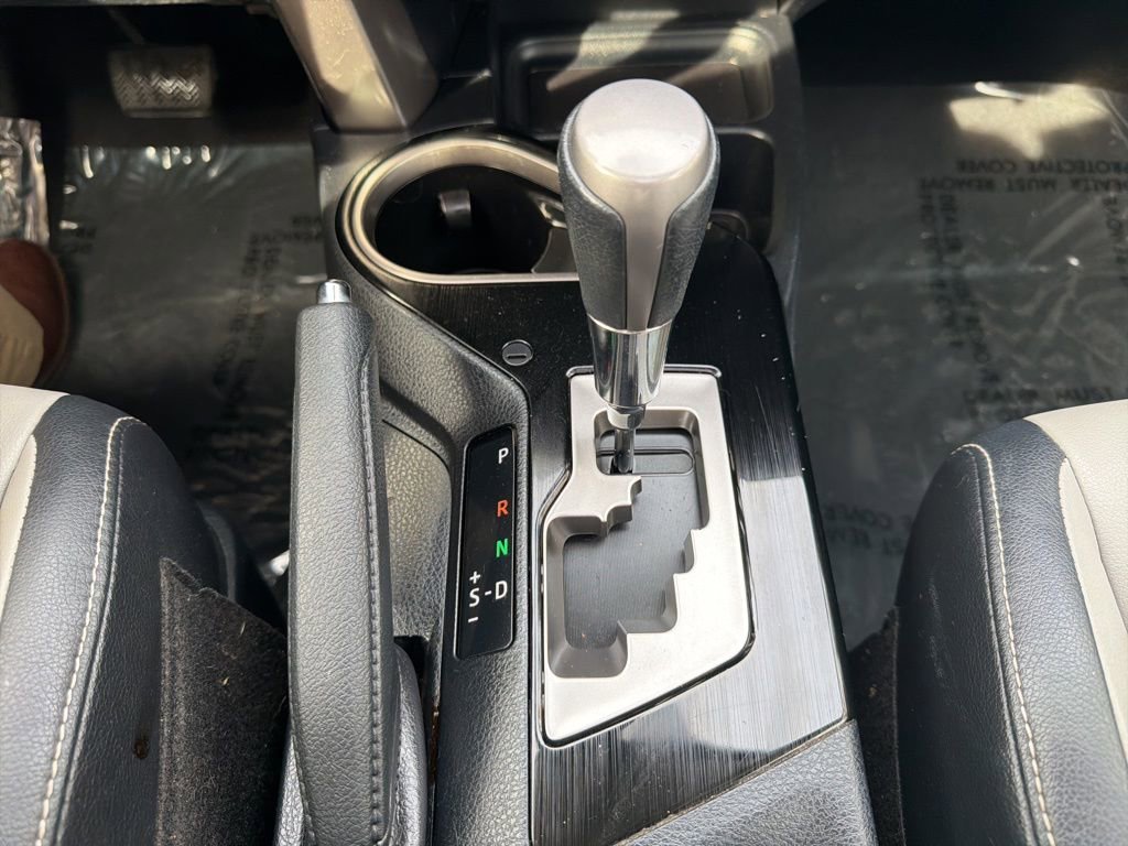 Used 2017 Toyota RAV4 Limited image 28