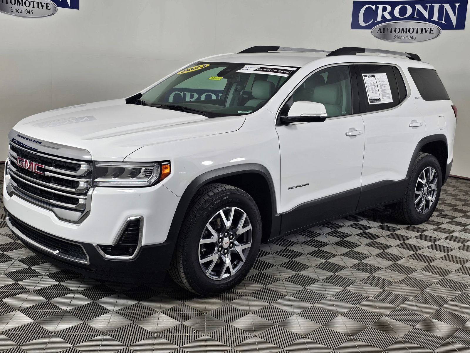 Used 2023 GMC Acadia SLT AWD/4WD image 35