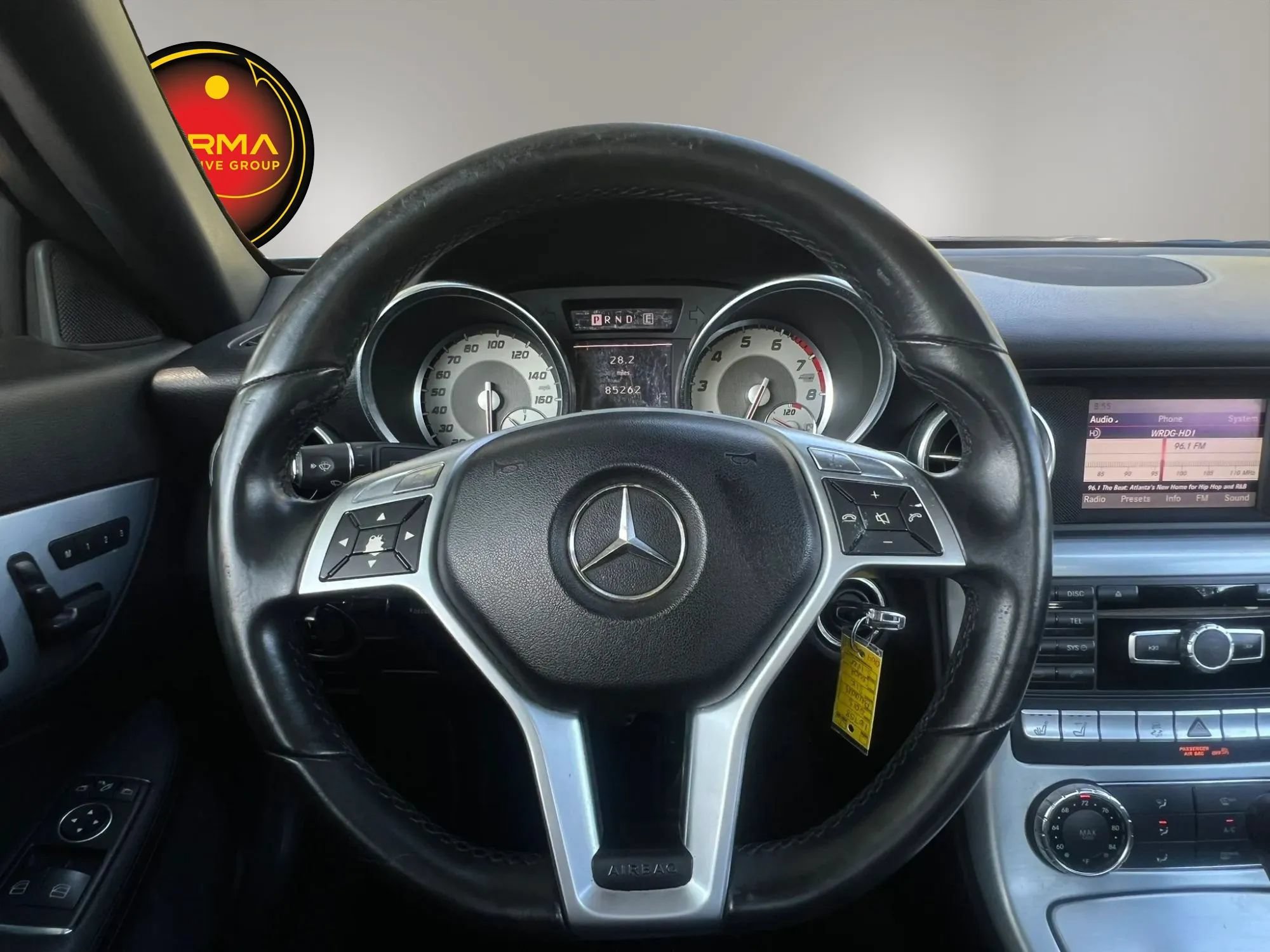 Used 2013 Mercedes-Benz SLK 250 image 25